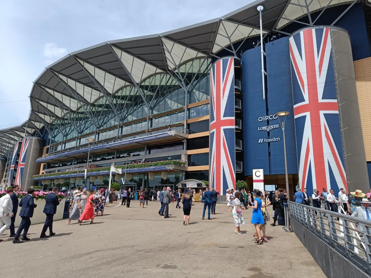 Royal Ascot Nearest Airport and 2027 Dates: Flying Private